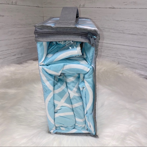 ⭐️SALE⭐️Queen 4pc Ice Blue Loop Bedsheets - Picture 3 of 5